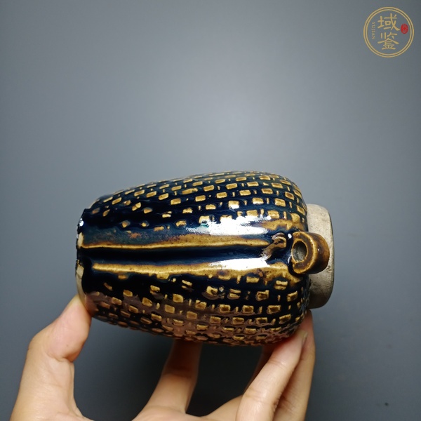 古玩陶瓷堆塑茶葉罐真品鑒賞圖