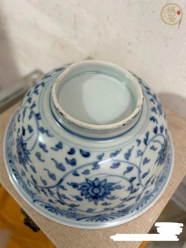 古玩陶瓷青花纏枝花卉紋撇口碗真品鑒賞圖