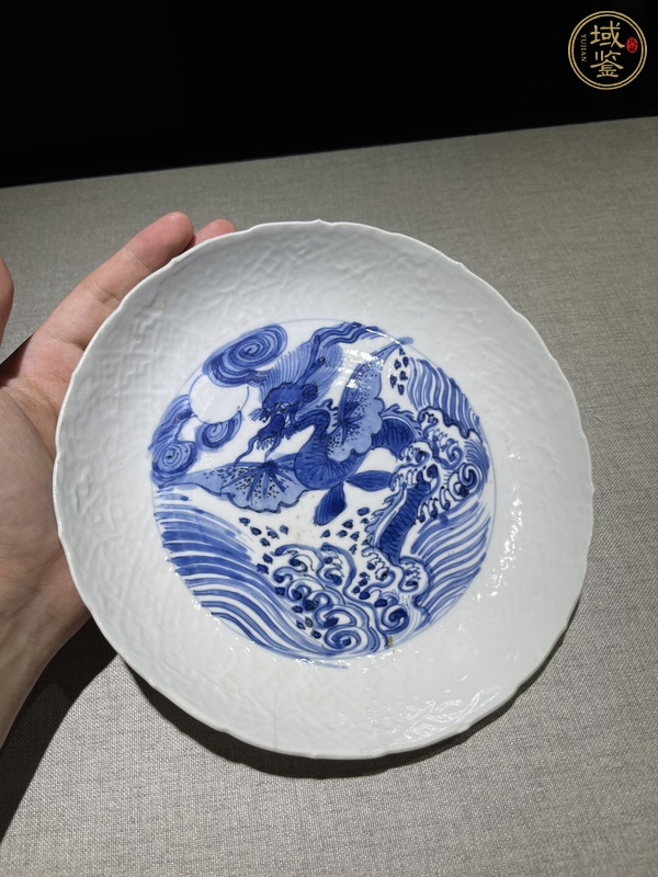 古玩陶瓷青花模印盤真品鑒賞圖