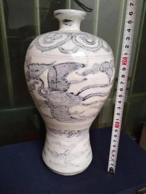 古玩陶瓷明正德青花鳳紋梅瓶拍賣,當前價格12000元