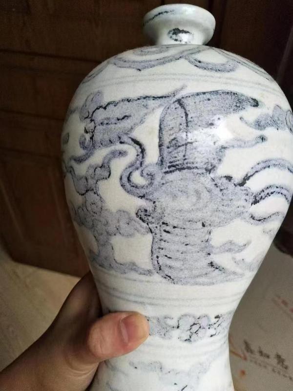 古玩陶瓷明正德青花鳳紋梅瓶拍賣,當前價格12000元