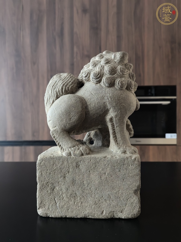 古玩雜項(xiàng)案頭獅真品鑒賞圖