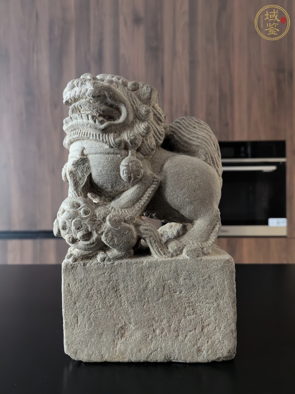 古玩雜項(xiàng)案頭獅真品鑒賞圖