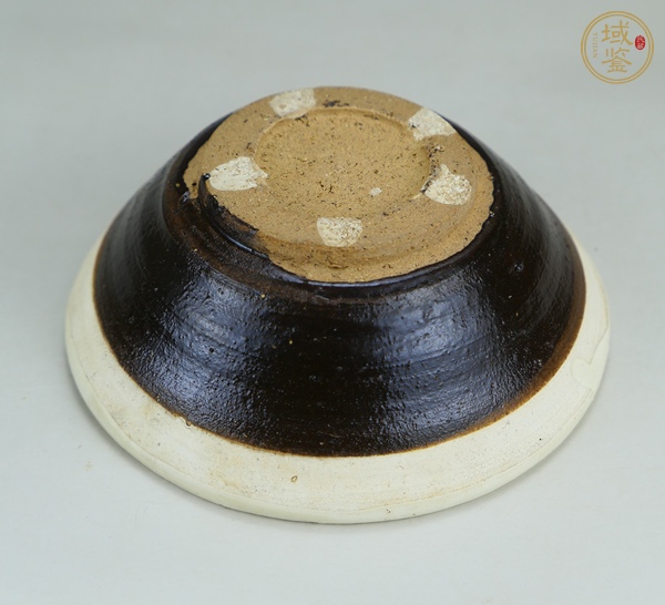 古玩陶瓷緇素釉茶碗真品鑒賞圖