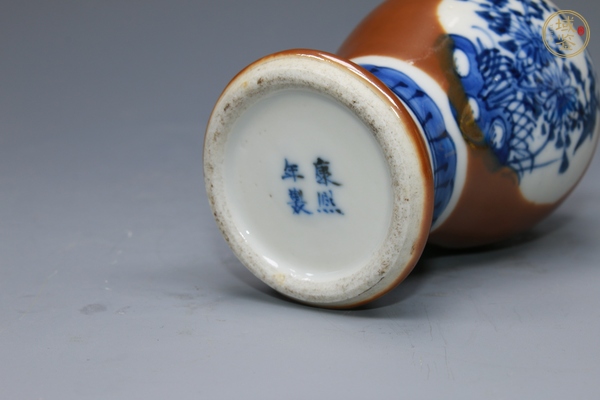 古玩陶瓷清晚期·紫金釉開窗青花花鳥紋梅瓶真品鑒賞圖