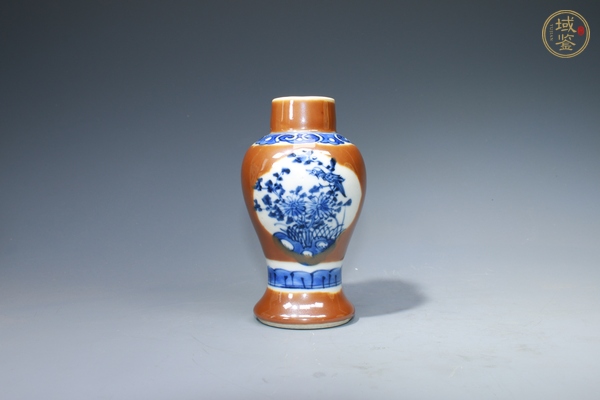 古玩陶瓷清晚期·紫金釉開窗青花花鳥紋梅瓶真品鑒賞圖