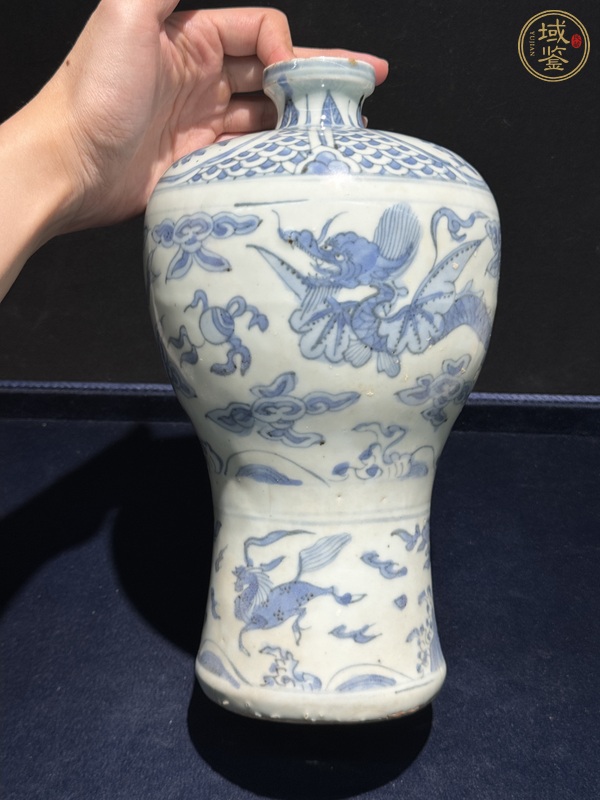 古玩陶瓷青花龍馬圖梅瓶真品鑒賞圖