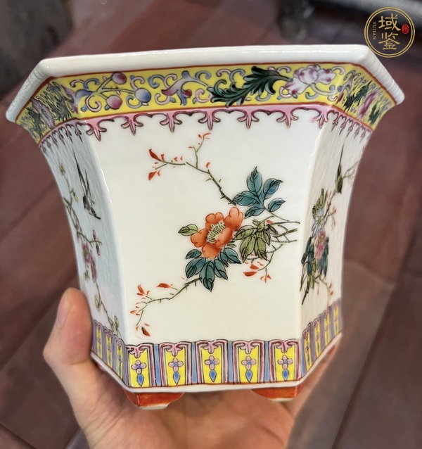 古玩陶瓷花鳥紋粉彩花盆真品鑒賞圖