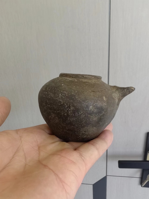 古玩陶瓷褐釉水滴拍賣,當(dāng)前價(jià)格199元
