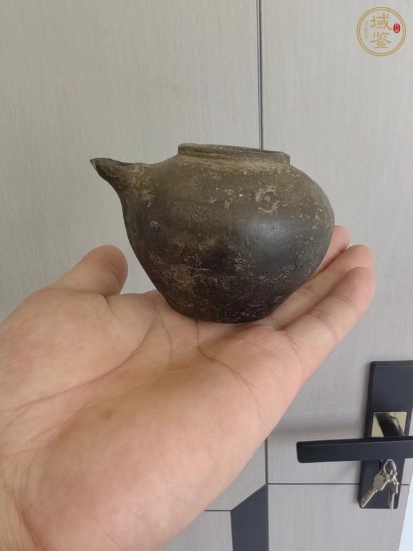 古玩陶瓷褐釉水滴真品鑒賞圖