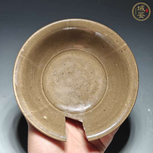 古玩陶瓷耀州窯姜黃釉蓮瓣紋茶盞真品鑒賞圖