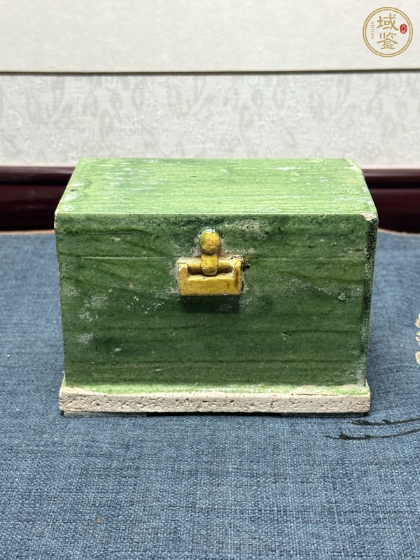 古玩陶瓷明三彩家具真品鑒賞圖