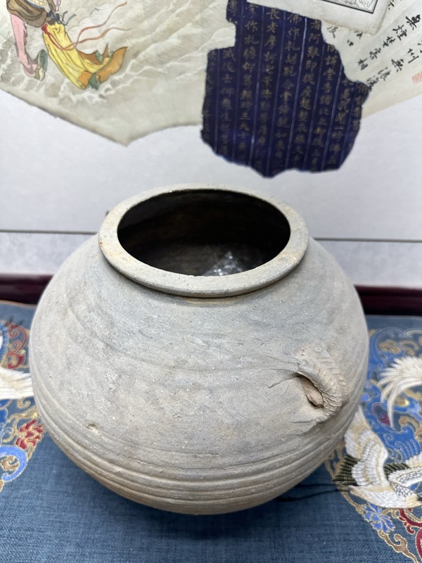 古玩陶瓷東漢精品旋紋雙耳瓿拍賣,當前價格569元