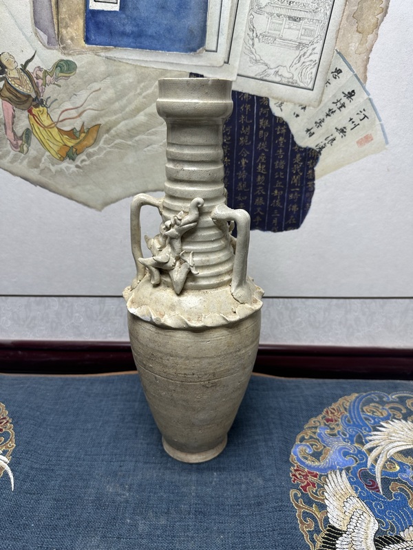古玩陶瓷宋代影青盤龍青釉瓶 博物館級別拍賣,當前價格1269元