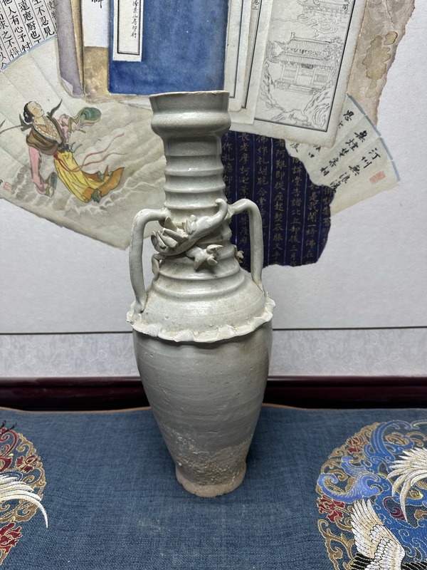 古玩陶瓷宋·影青釉堆塑龍紋瓶拍賣,當(dāng)前價(jià)格1980元