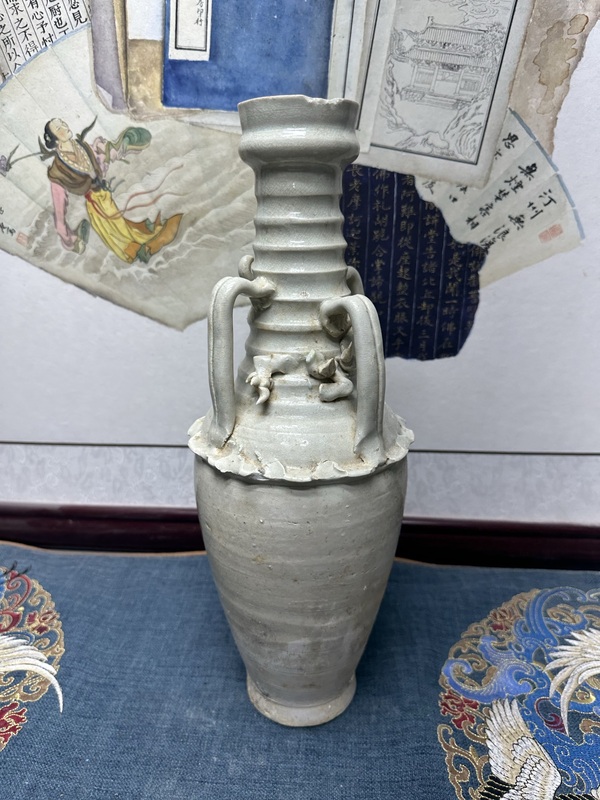 古玩陶瓷宋·影青釉堆塑龍紋瓶拍賣,當(dāng)前價(jià)格1980元