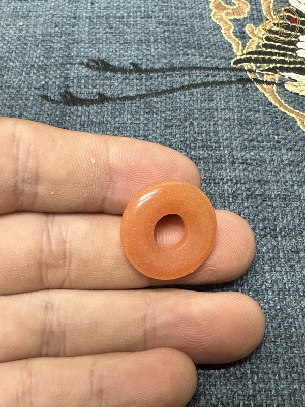 古玩陶瓷瑪瑙平安扣真品鑒賞圖