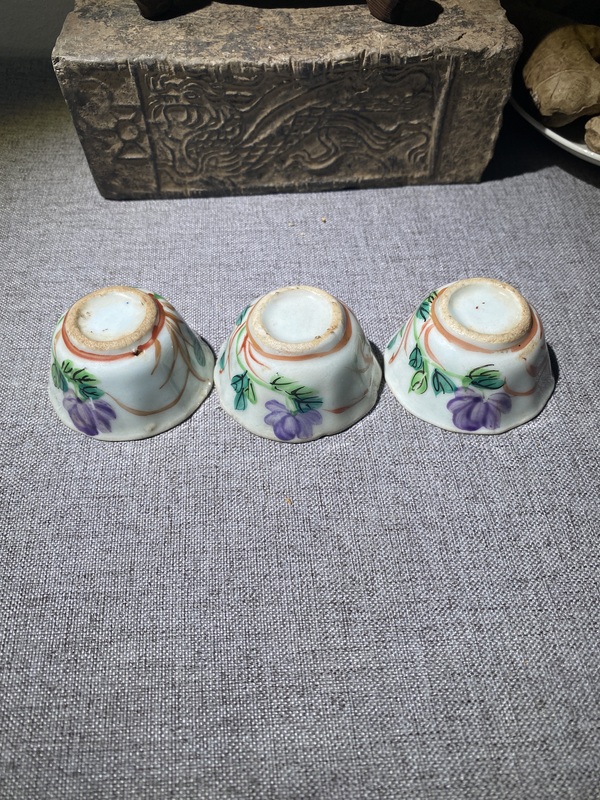 古玩陶瓷晚清.精品粉彩花卉小杯1500拍賣(mài)，當(dāng)前價(jià)格1500元