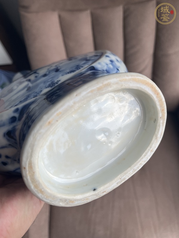 古玩陶瓷清光緒青花刀馬人物故事圖抱月瓶真品鑒賞圖