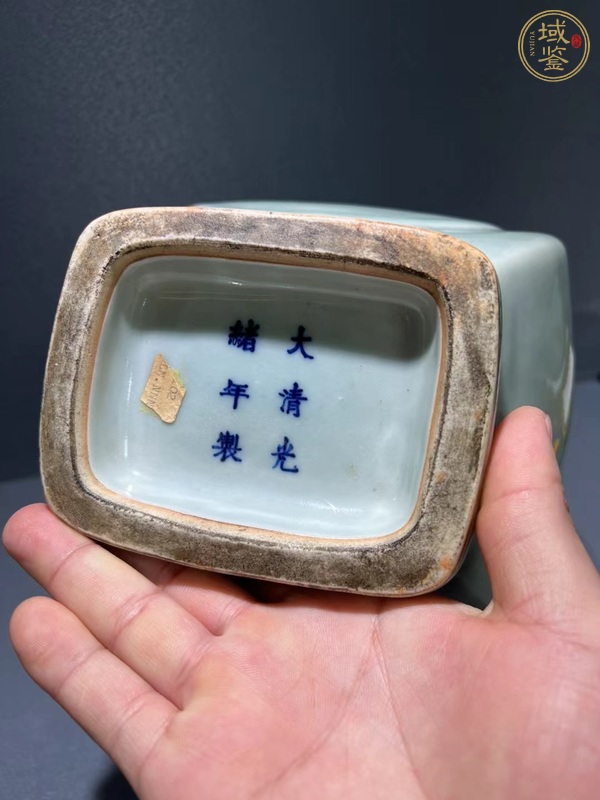 古玩陶瓷貫耳瓶真品鑒賞圖