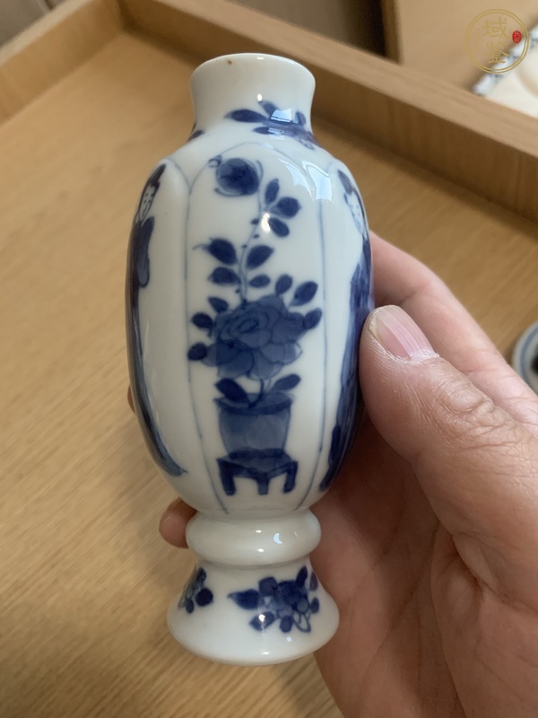 古玩陶瓷青花花卉紋四美圖蓋瓶  真品鑒賞圖