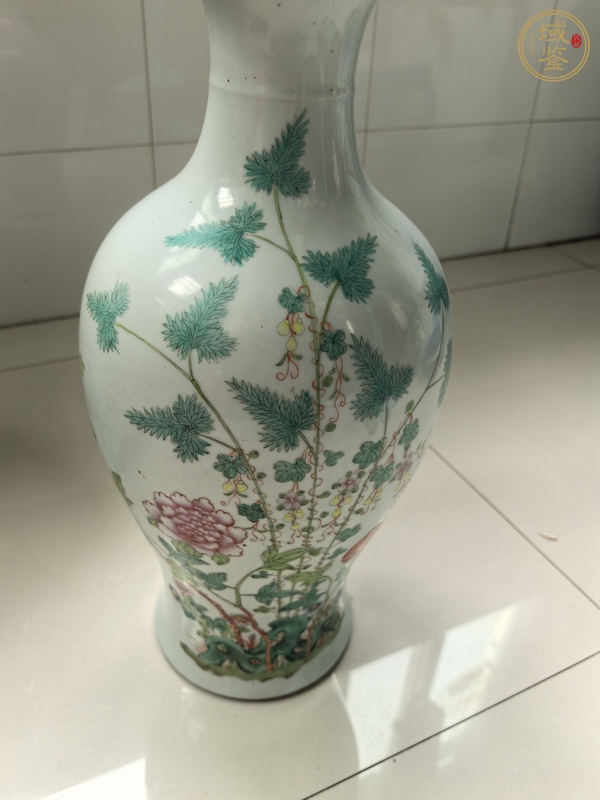 古玩陶瓷粉彩觀音瓶真品鑒賞圖