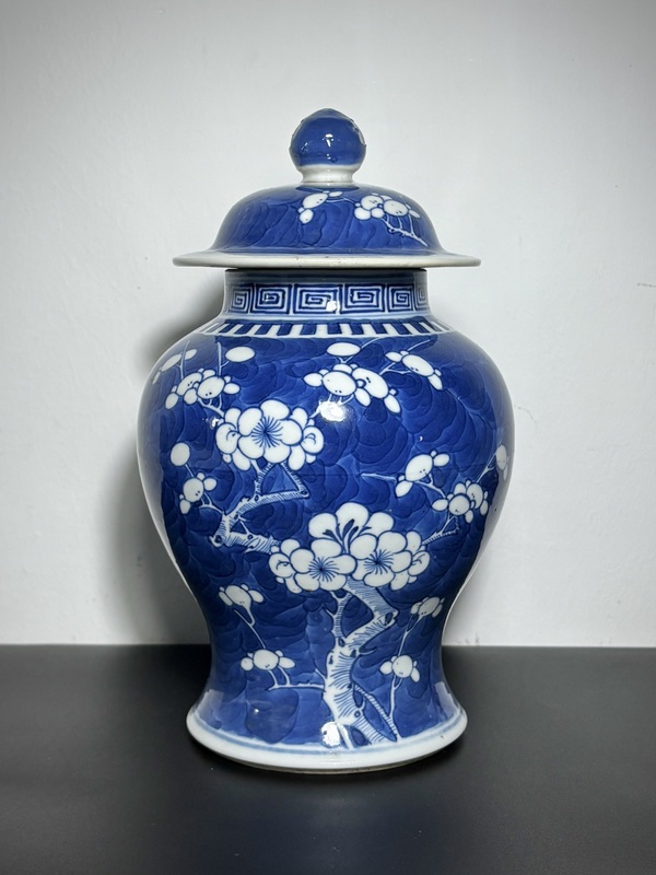 古玩陶瓷清光緒·青花留白冰梅圖將軍罐(細路)拍賣,當前價格2280元