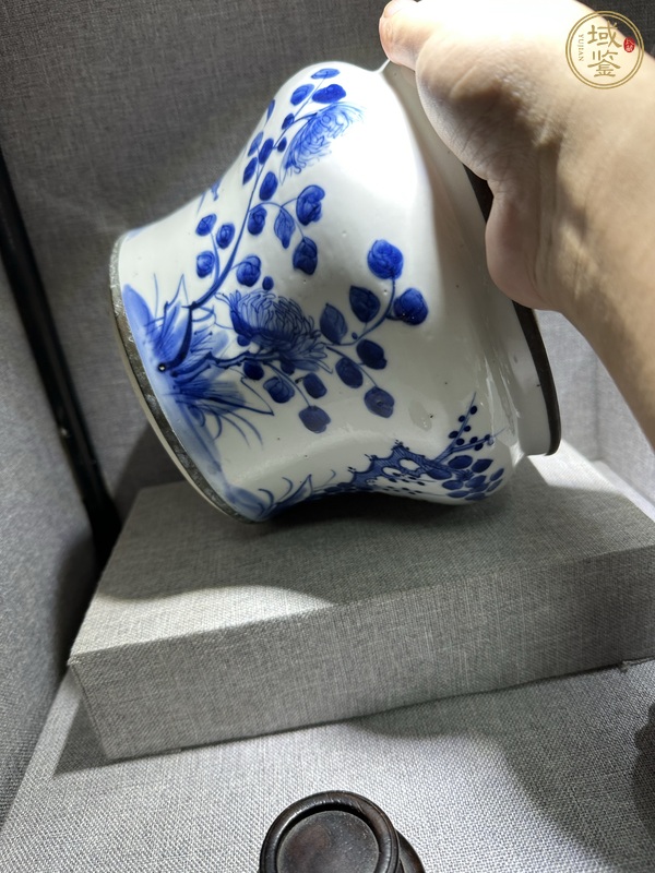 古玩陶瓷清中晚期 青花荷花缸真品鑒賞圖