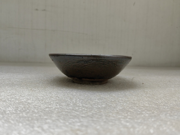 古玩陶瓷磁州窯窯變紫金釉茶碗拍賣,當前價格456元
