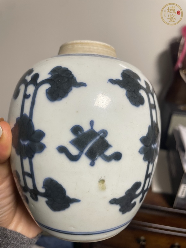 古玩陶瓷青花花間博古紋小罐真品鑒賞圖