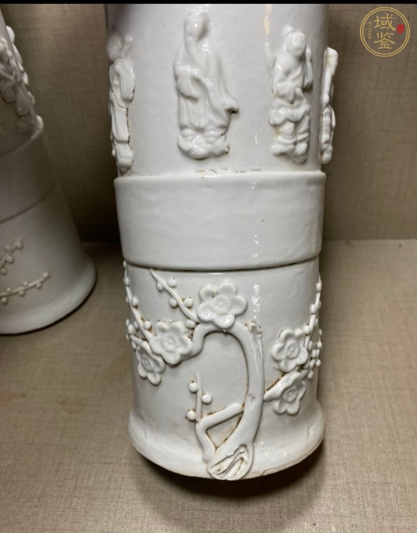 古玩陶瓷德化窯花觚真品鑒賞圖