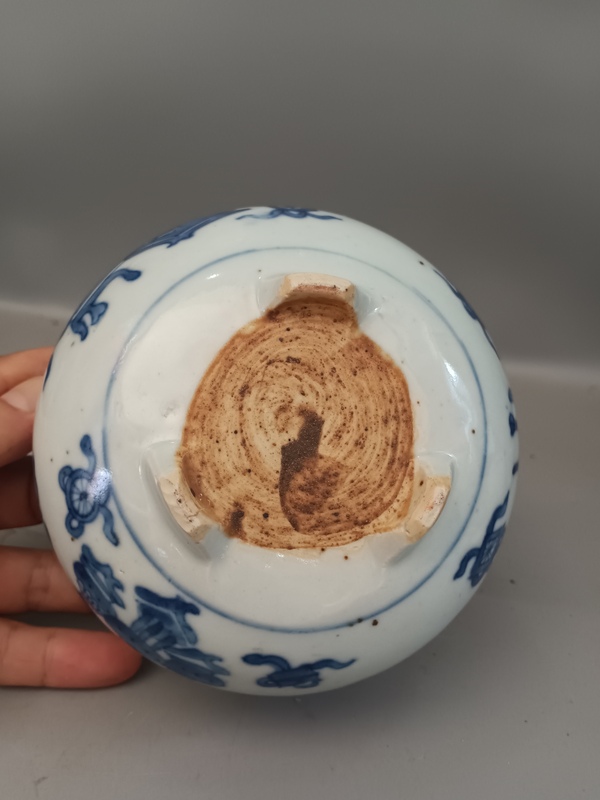 古玩陶瓷青花博古紋三足爐拍賣,當前價格2999元
