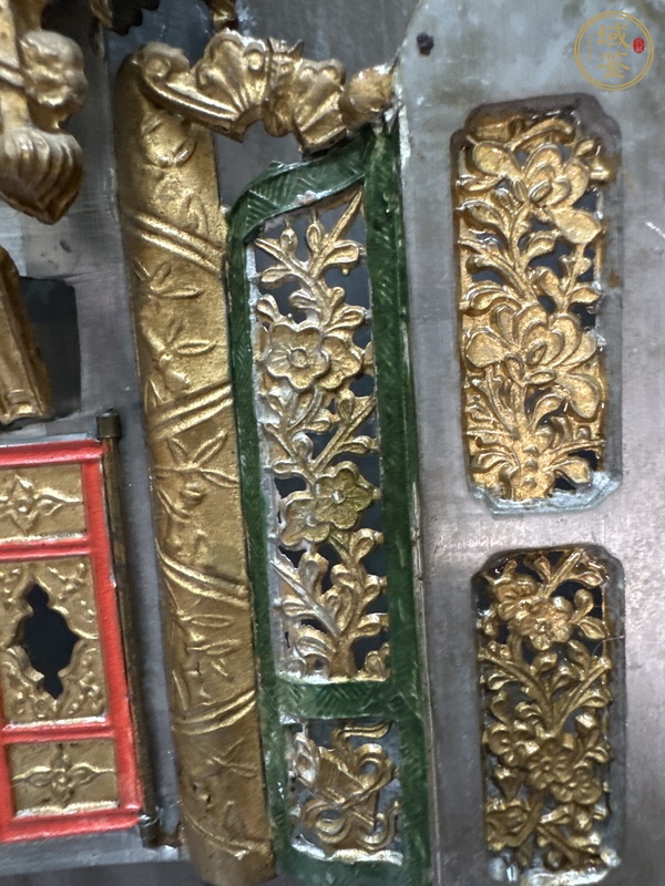 古玩雜項(xiàng)錫制鎏金門臺(tái)造型壁插真品鑒賞圖