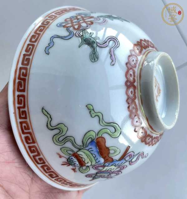 古玩陶瓷粉彩八寶紋茶碗真品鑒賞圖