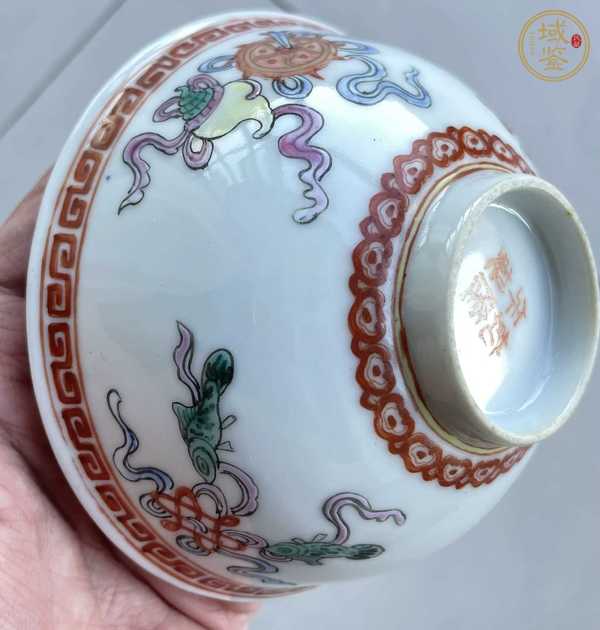 古玩陶瓷粉彩八寶紋茶碗真品鑒賞圖