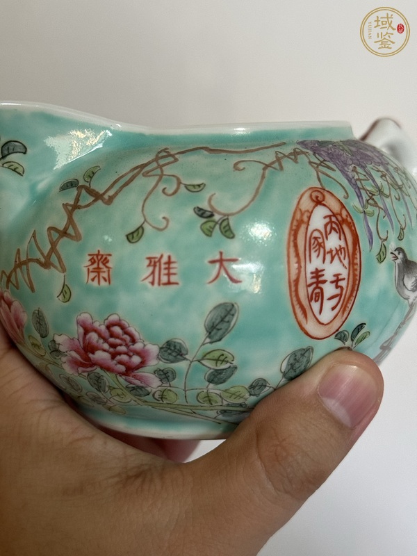 古玩陶瓷花鳥紋粉彩奶壺真品鑒賞圖