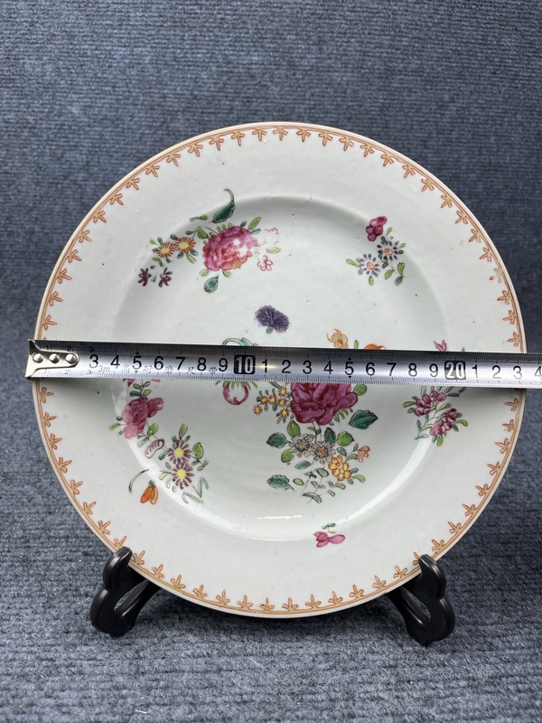古玩陶瓷粉彩花卉紋盤拍賣,當(dāng)前價格2600元