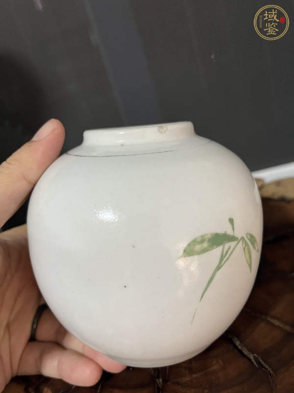 古玩陶瓷粉彩花卉紋茶葉罐真品鑒賞圖