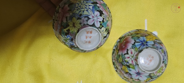 古玩陶瓷百花不落地粉彩碗真品鑒賞圖