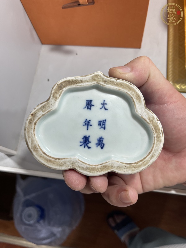 古玩陶瓷龍鳳紋青花蓋盒硯臺真品鑒賞圖