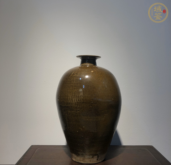 古玩陶瓷明代時期青釉梅瓶真品鑒賞圖