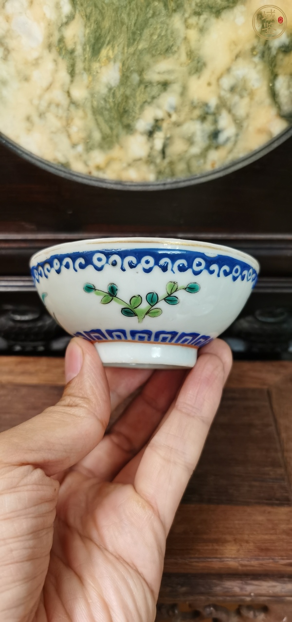 古玩陶瓷粉彩蘭草紋茶圓真品鑒賞圖