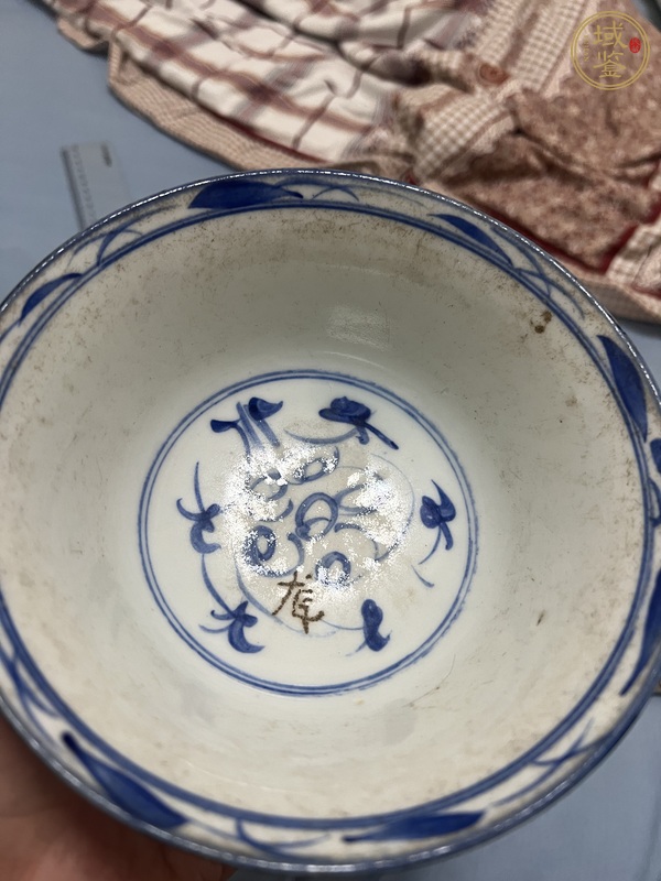 古玩陶瓷青花花卉紋撇口碗真品鑒賞圖