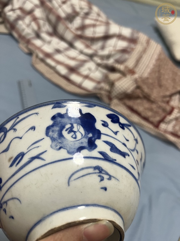 古玩陶瓷青花花卉紋撇口碗真品鑒賞圖