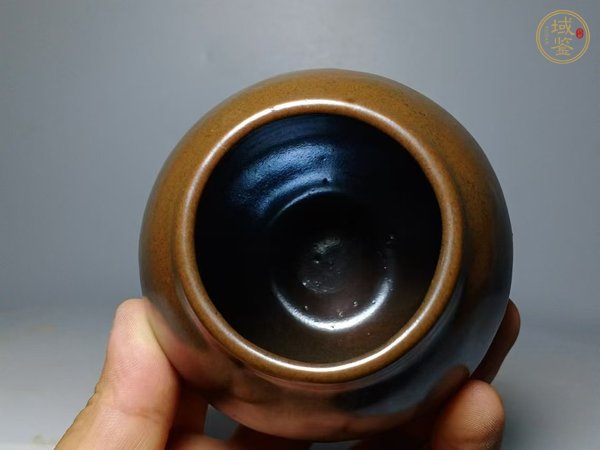 古玩陶瓷褐釉小罐 真品鑒賞圖