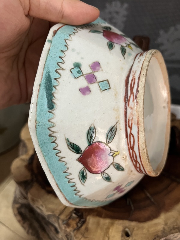 古玩陶瓷晚清粉彩壽桃紋八方貢碗拍賣,當前價格399元