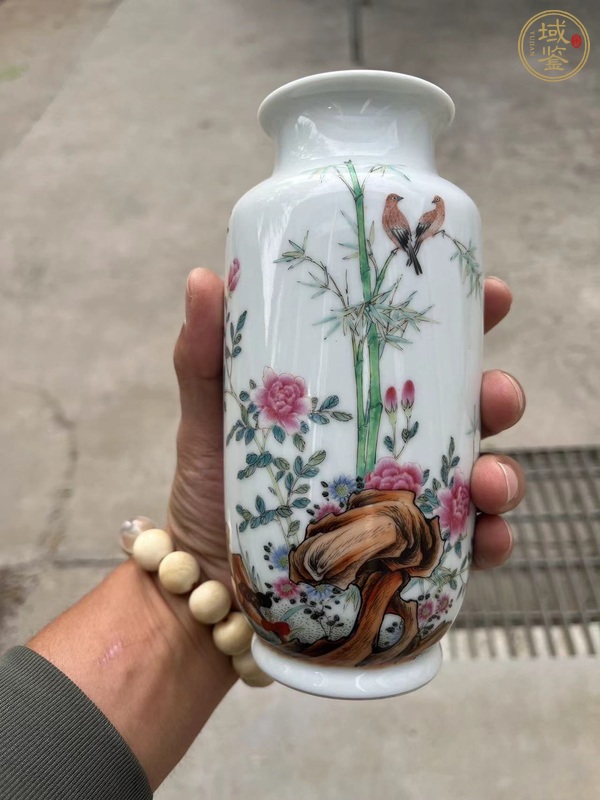 古玩陶瓷花鳥紋彩繪瓶真品鑒賞圖