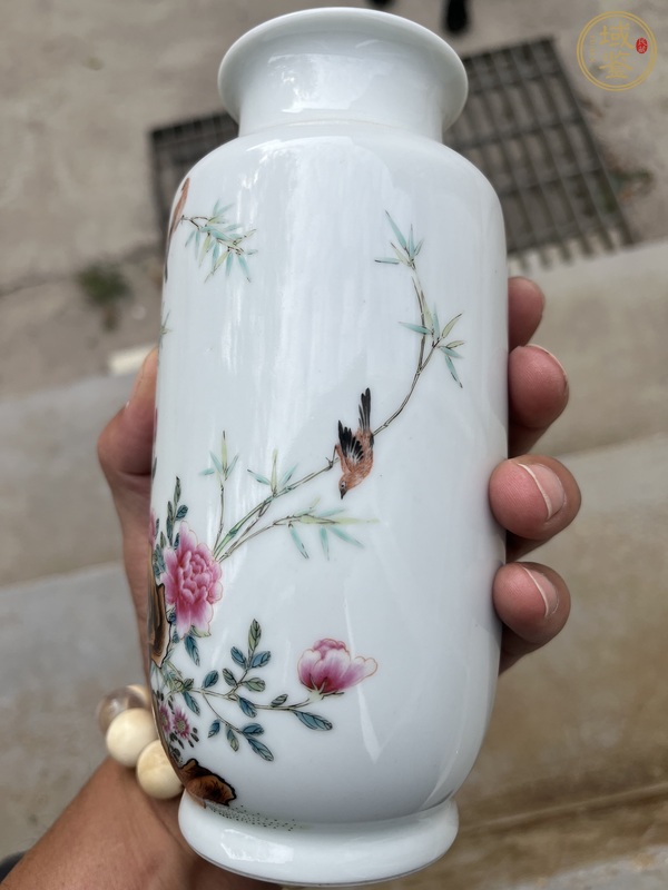 古玩陶瓷花鳥紋彩繪瓶真品鑒賞圖