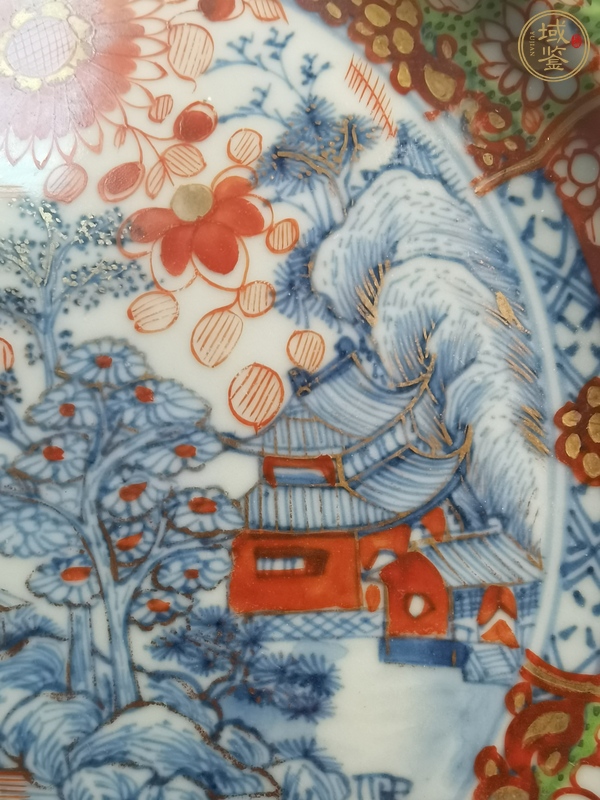 古玩陶瓷青花加彩盤真品鑒賞圖