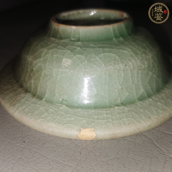 古玩陶瓷龍泉青瓷雙魚(yú)洗真品鑒賞圖